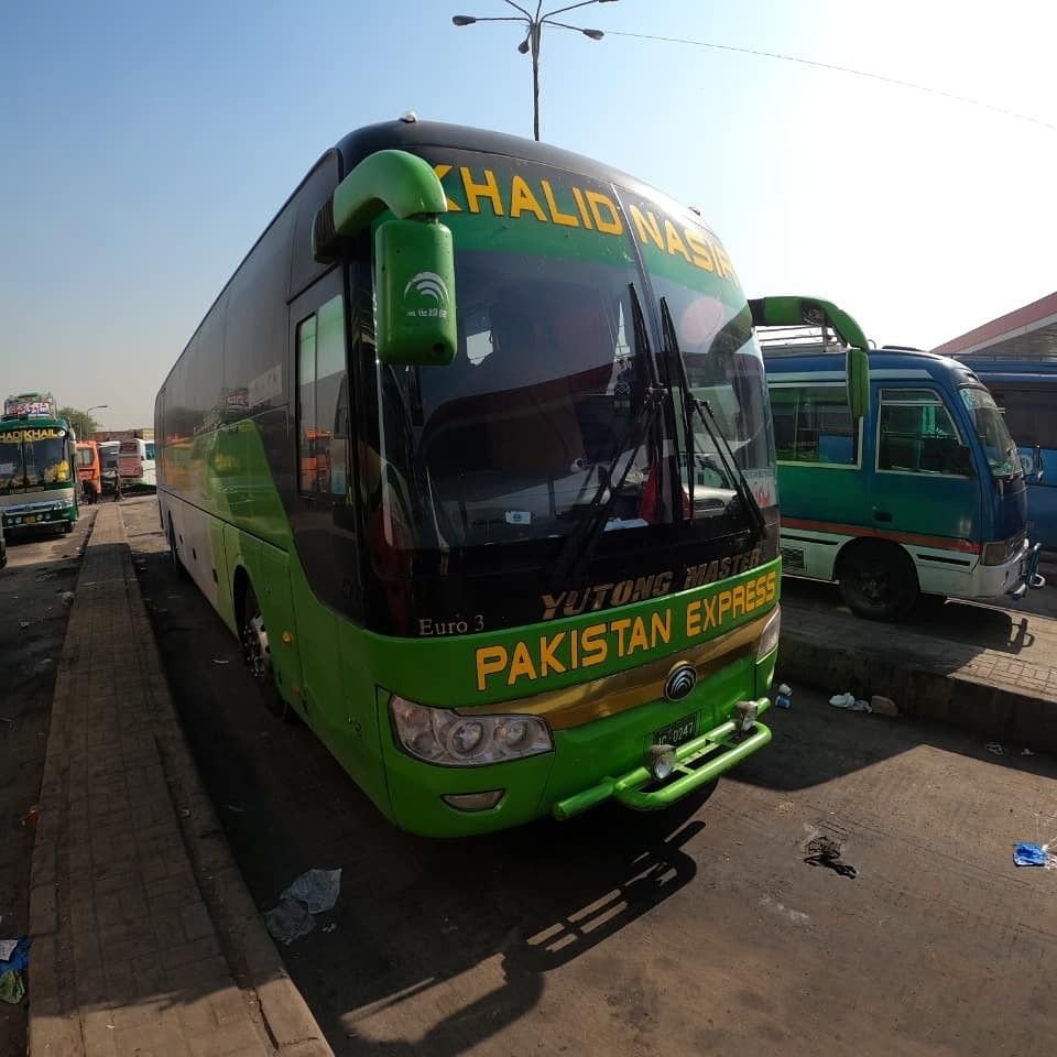 Commercial Bus rental in Lahore