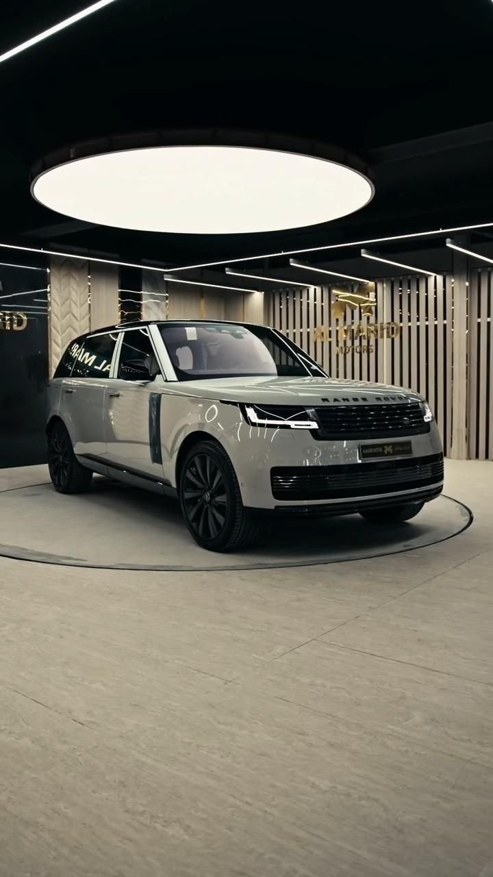 Range Rover rental in Lahore